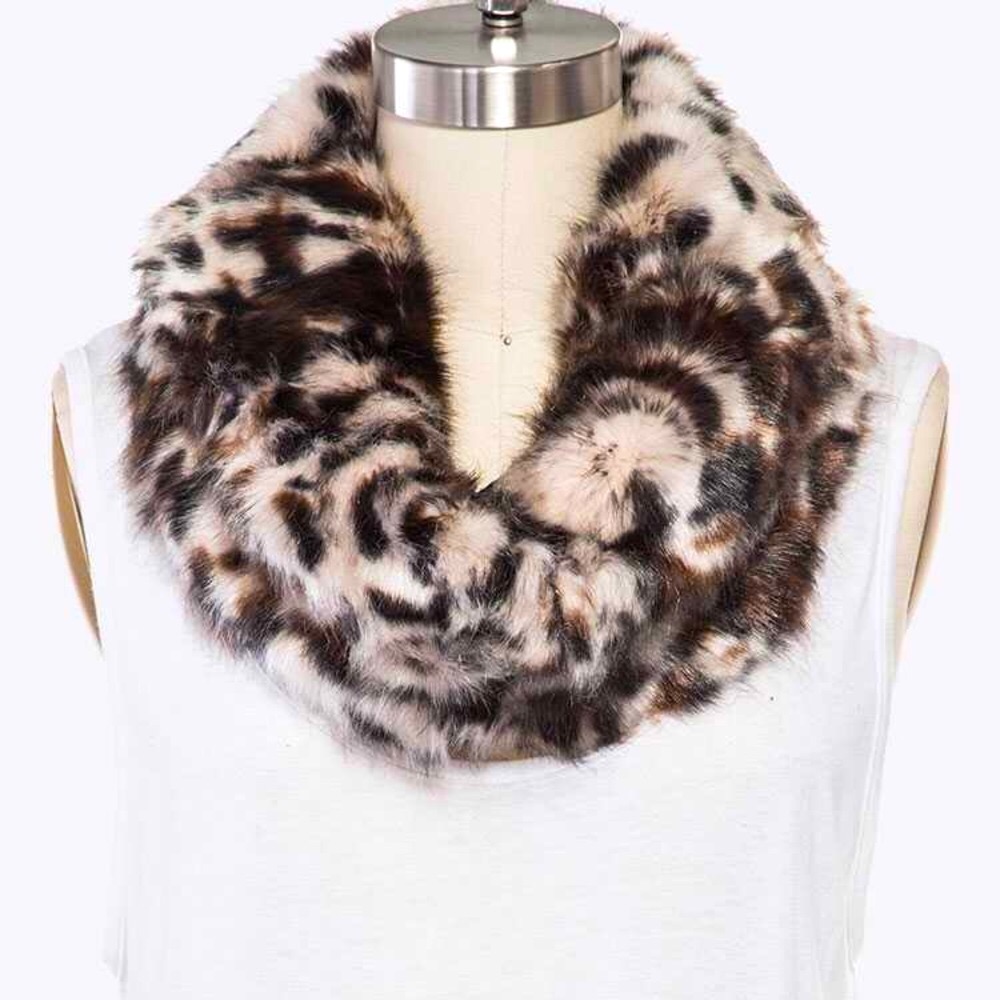 Luxury Leopard Print Faux Fur Neck Warmer Scarf